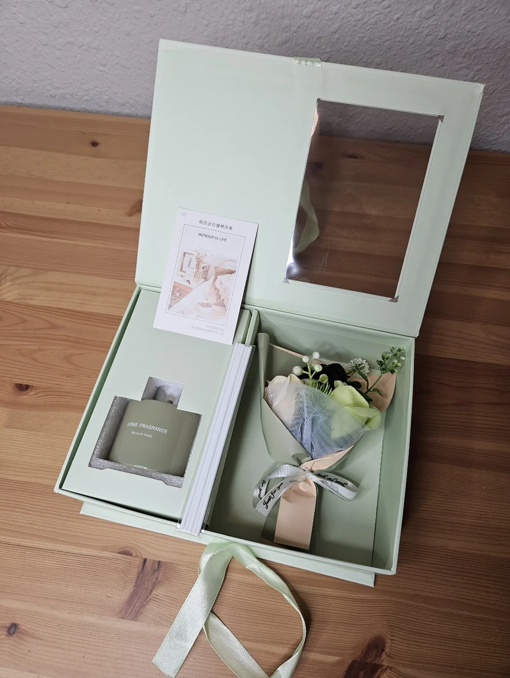 Luxury Gift Box with Reed Diffuser & Soap Flower Bouquet – Lily Of The Valley